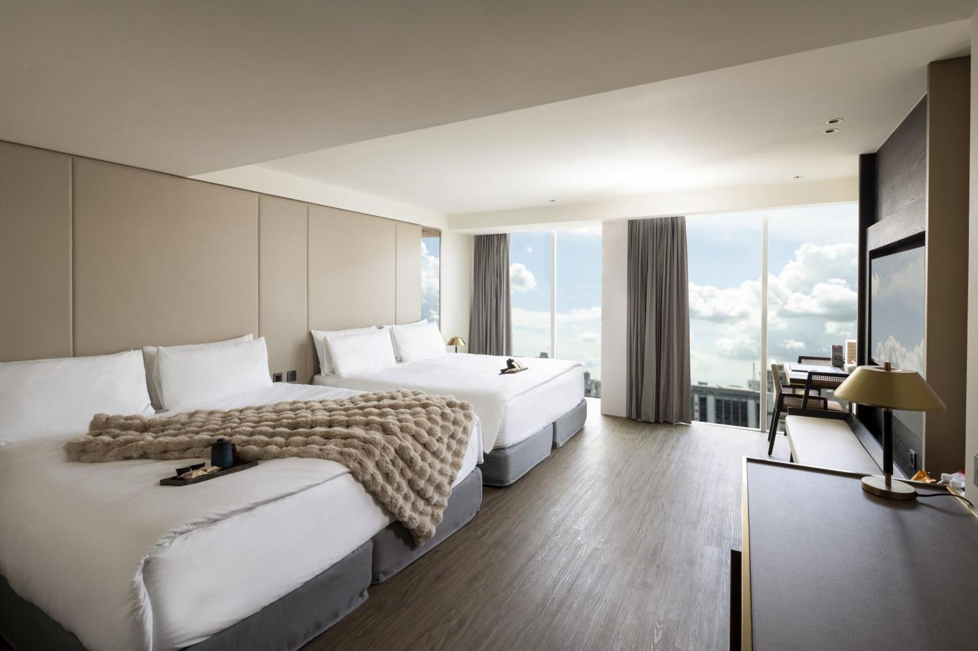 Voyage Kaohsiung By Cosmos Oasis Hotel Kültér fotó