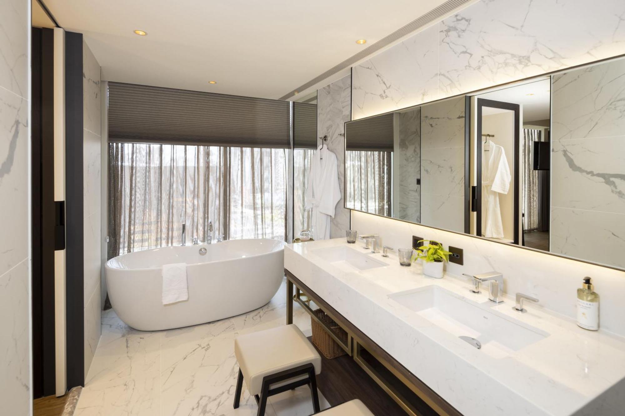 Voyage Kaohsiung By Cosmos Oasis Hotel Kültér fotó