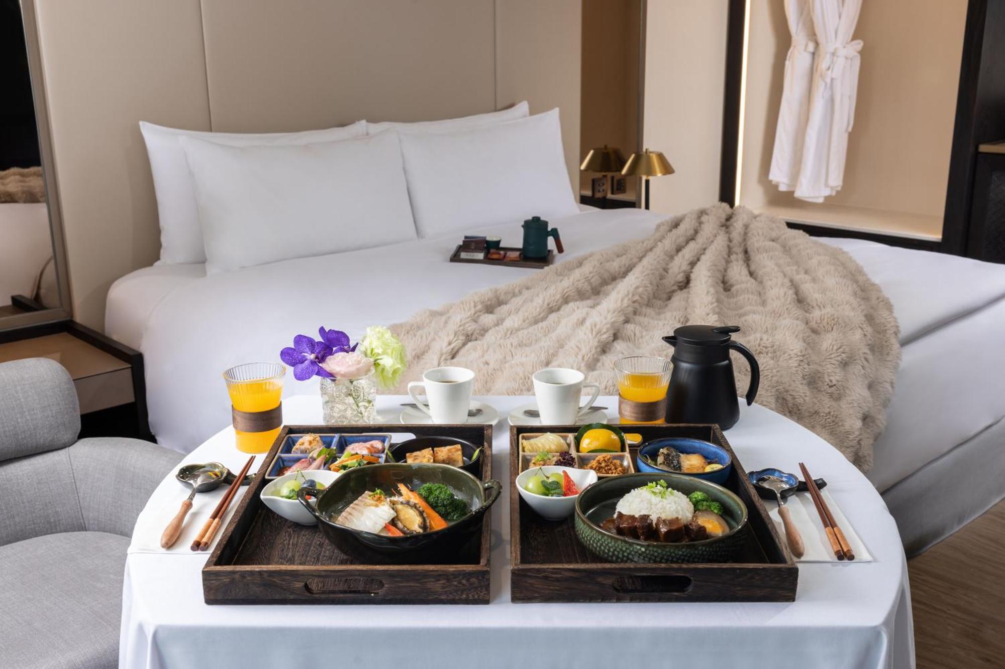Voyage Kaohsiung By Cosmos Oasis Hotel Kültér fotó